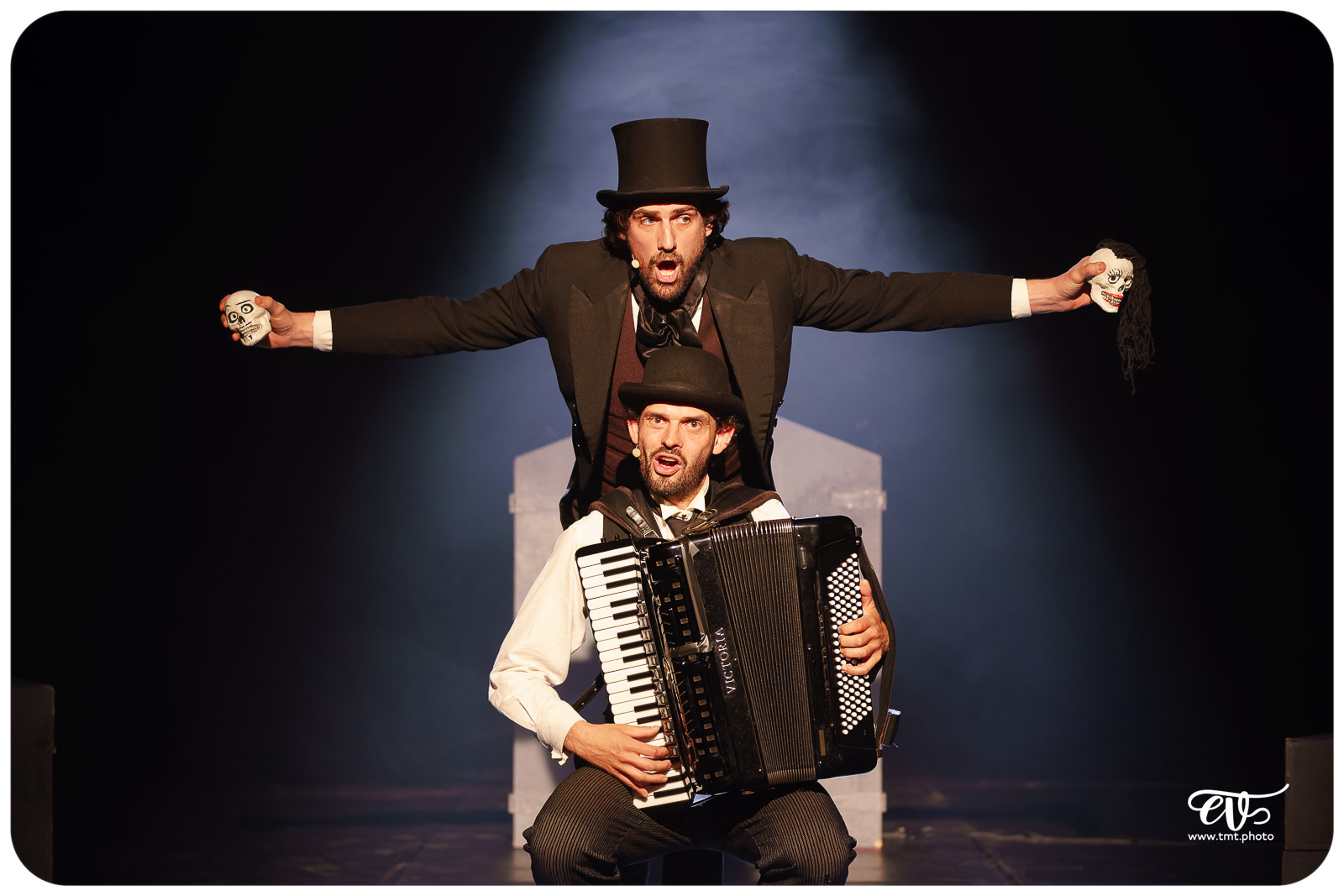 2023.05.14 CROQUE-MORTS CHANTEURS (CIE FIRMIN & HECTOR)